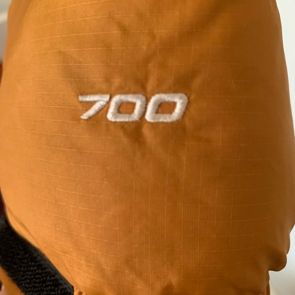 THE NORTH FACE NUPTSE 700 PUFFER 🧡🖤🧡 - Picture 4 of 5